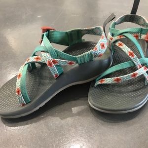 cute colorful kids chacos !